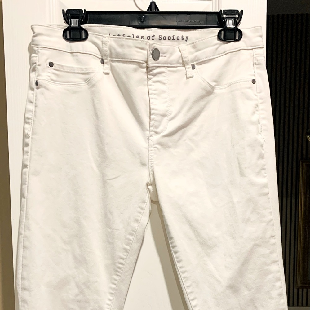 Articles of Society White Jeans size 30.